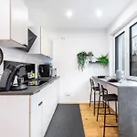 Global - Ay Homes Apartment