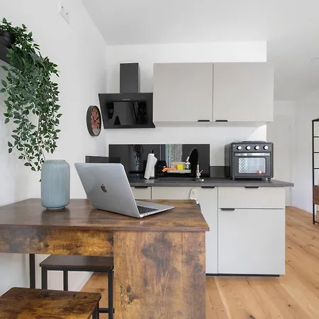 Apartmán Global - Ay Homes *