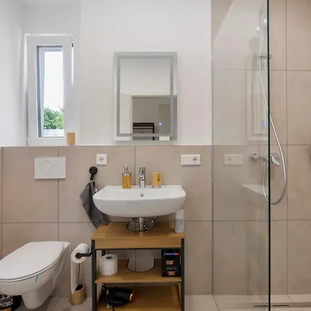 Global - Ay Homes Apartmán