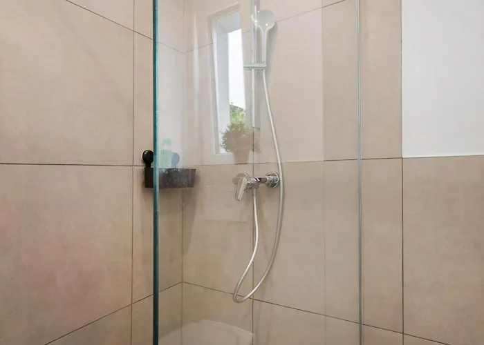 Global - Ay Homes Appartement